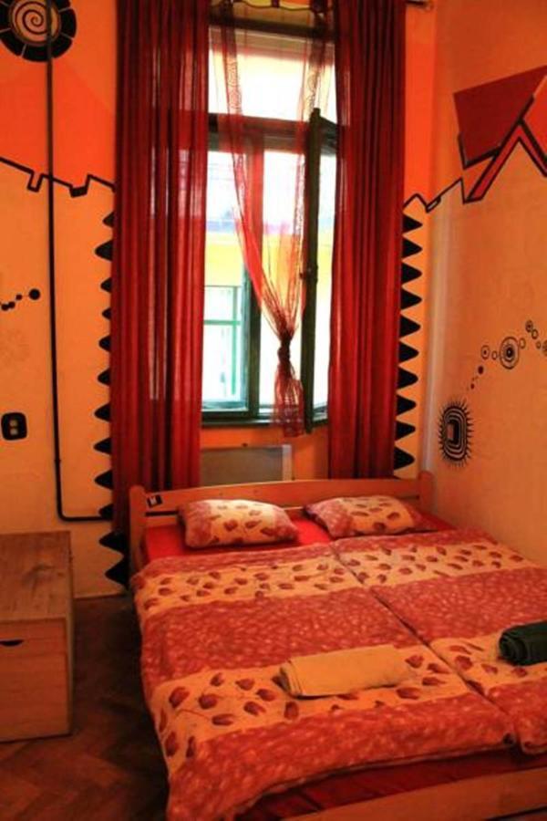 Downtown Hostel Budapest Værelse billede